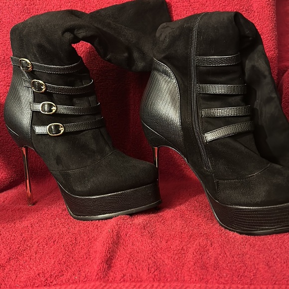 BeBe - Picture 3 of 6